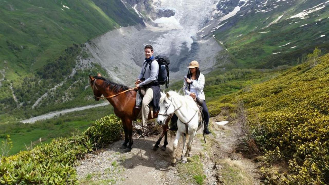 Baia Hotell Ushguli Exteriör bild